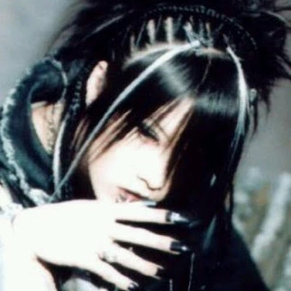 Meet your Posher, Synca - Picture 1 of 1